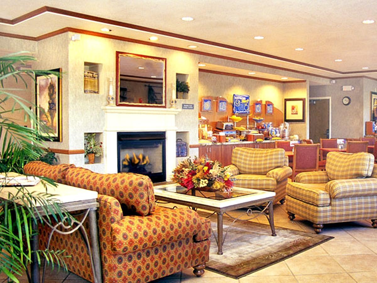Holiday Inn Express Peoria North - Glendale By Ihg מראה חיצוני תמונה