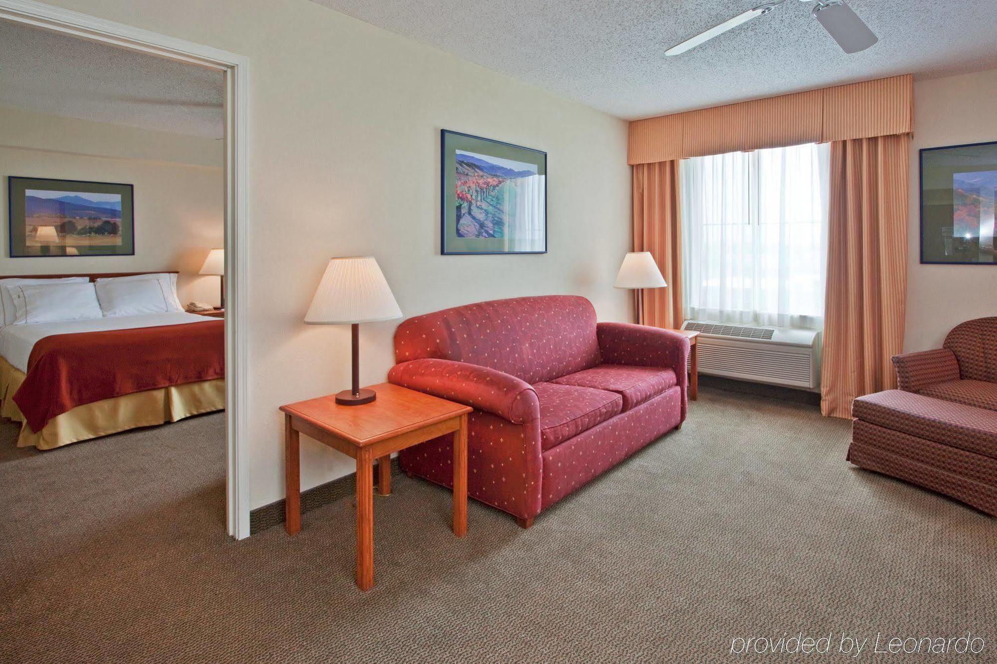 Holiday Inn Express Peoria North - Glendale By Ihg חדר תמונה