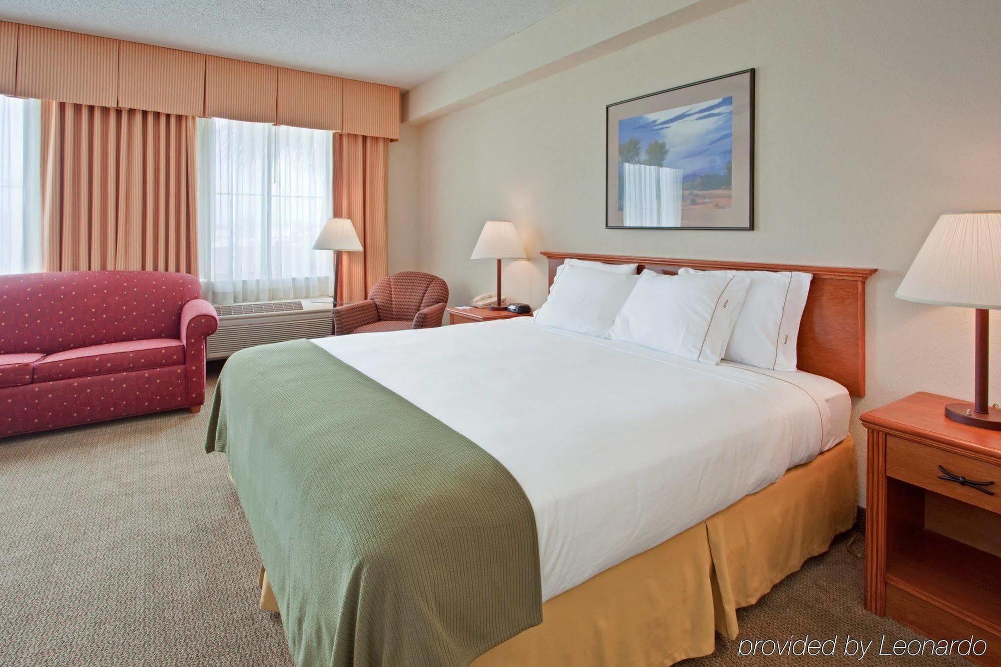 Holiday Inn Express Peoria North - Glendale By Ihg חדר תמונה